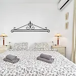 Townhouse Burriana 度假居