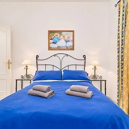 Townhouse Burriana Дом отдыха Нерха