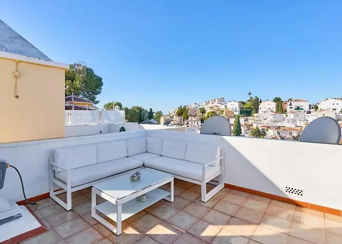 Дом отдыха Townhouse Burriana Нерха